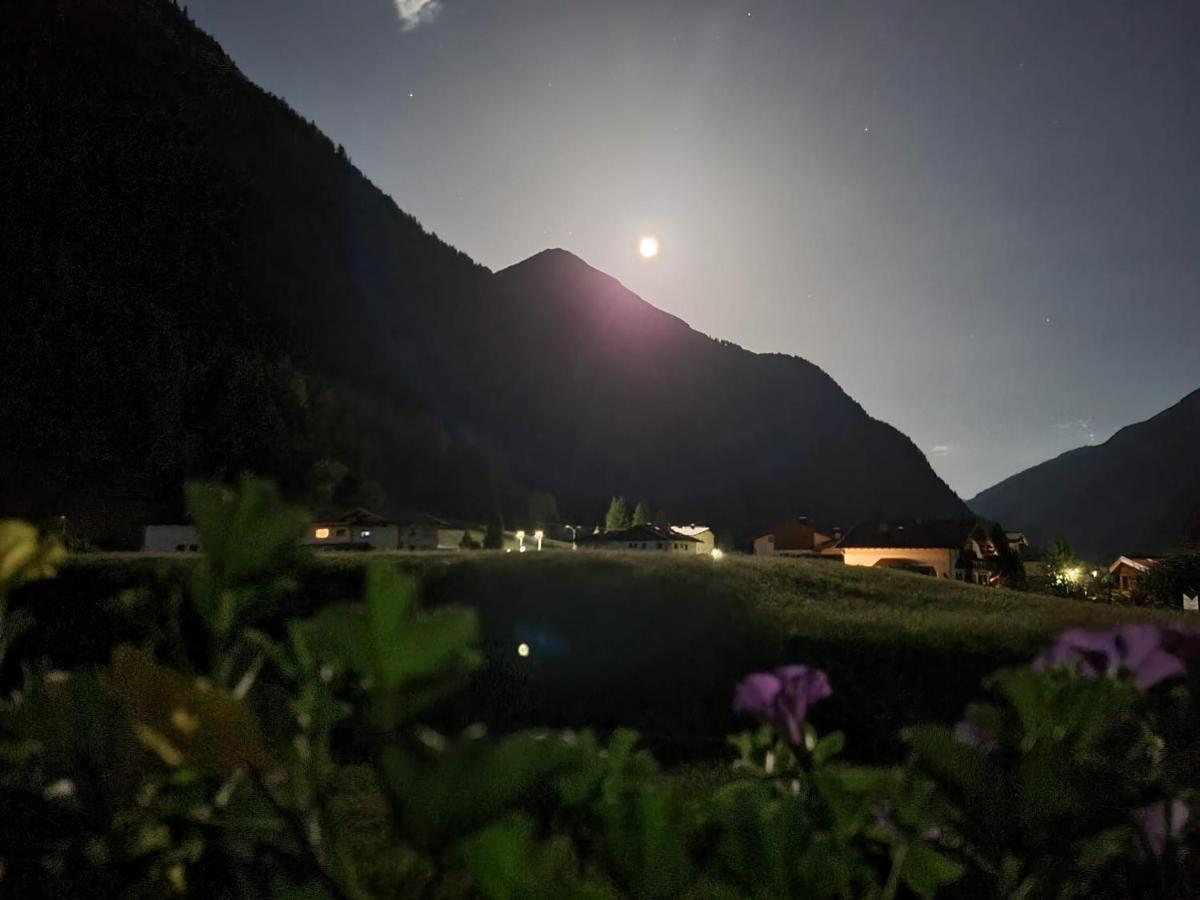 Mooshof Appartement Kaunertal Buitenkant foto