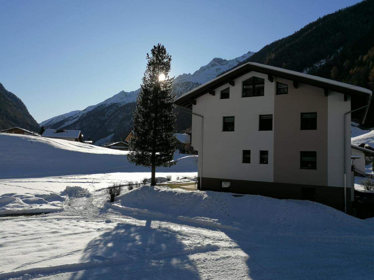 Mooshof Appartement Kaunertal Buitenkant foto